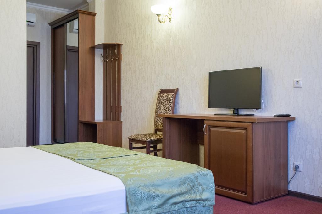 Avrora Hotel Krasnodar Rom bilde